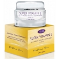  Super Vitamin E Cream - pentru protejarea, hidratarea si cresterea luminozitatii tenului